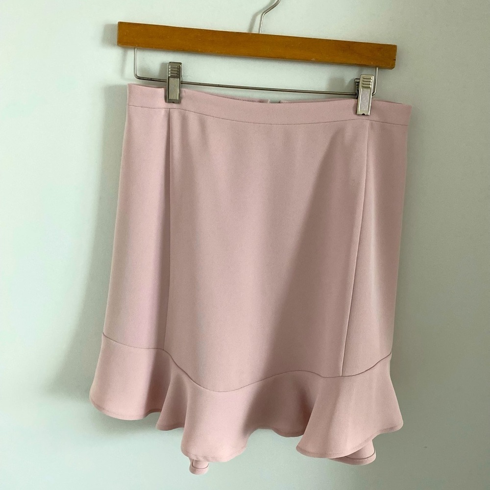 J.Crew Mini Skirt w/Ruffle Hem Back Zipper Fully Lined Excellent Condition Sz 4